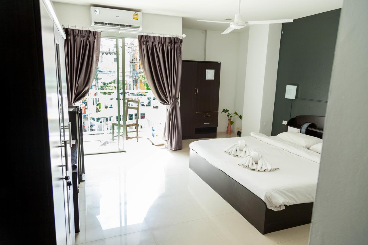 Happy Fish Guesthouse Patong Zewnętrze zdjęcie